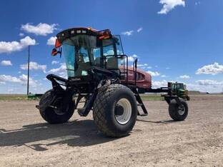 2016 MacDon Industries M155