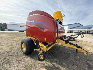 2022 New Holland ROLL-BELT 560
