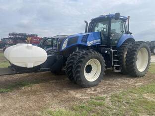 2013 New Holland T8.390
