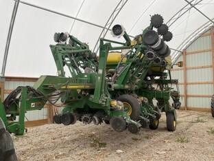 2010 John Deere 1790