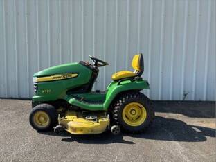2012 John Deere X530