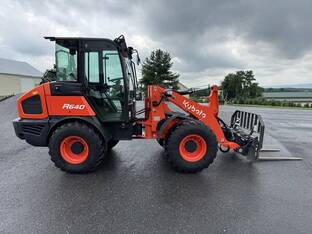 2022 Kubota R640