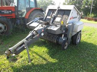 1987 New Idea AGCO 483