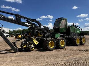 2018 John Deere 1270G