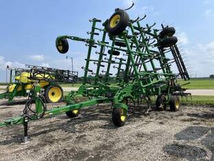 2022 John Deere 2230