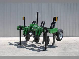 2025 Unverferth ZONEBUILDER 132