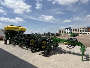 2024 John Deere 1775NT