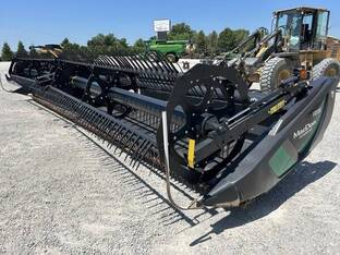 2019 MacDon Industries FD130