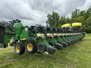 2011 John Deere DB90