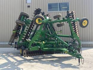 2023 John Deere 2660VT