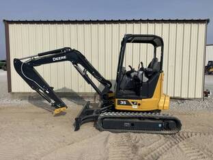 2024 John Deere 35 P