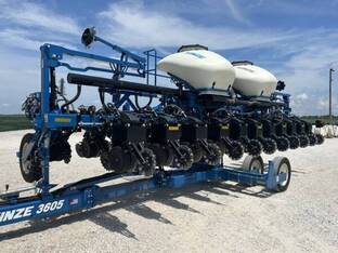 2024 Kinze 3605