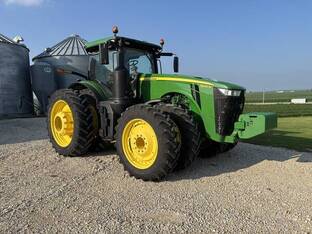2018 John Deere 8320R