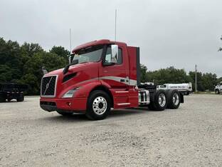 2020 Volvo VNR64T300