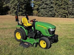 2015 John Deere 2025R