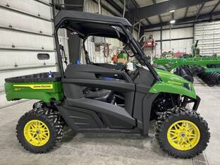 2023 John Deere XUV 590M