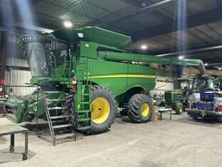 2015 John Deere S680