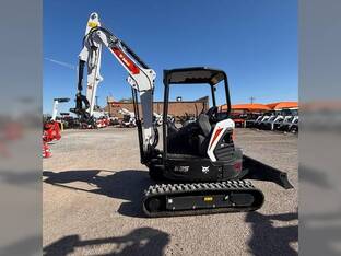 2025 Bobcat E35