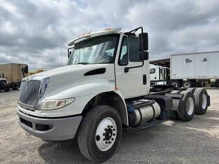 2017 International DURASTAR 4400