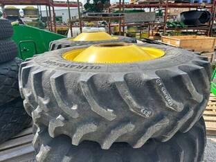John Deere 520/85R38 DUAL KIT