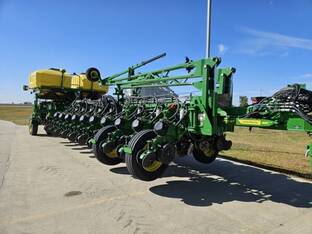 2025 John Deere 1775NT