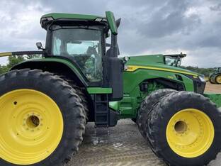 2023 John Deere 8R 340
