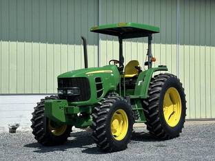 2011 John Deere 6115D