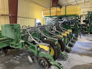 2024 John Deere 1775NT