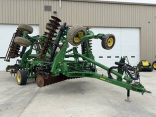 2020 John Deere 2660VT