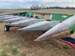 John Deere 643