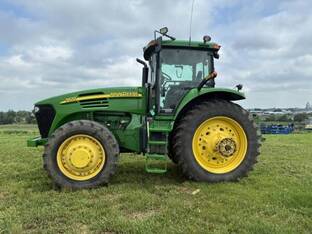 2006 John Deere 7920