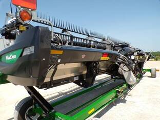 2023 MacDon Industries FD235