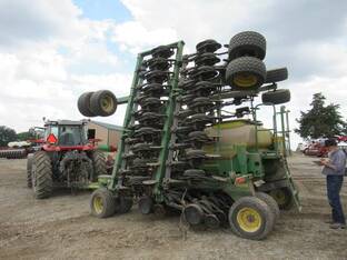 2010 John Deere 1990CCS