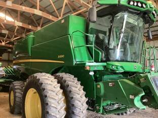 2012 John Deere S690