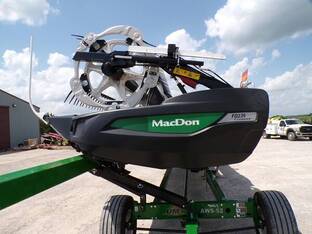 2022 MacDon Industries FD235