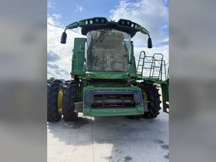 2022 John Deere S780