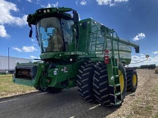 2024 John Deere S780