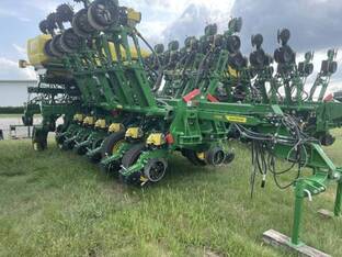 2023 John Deere 1795