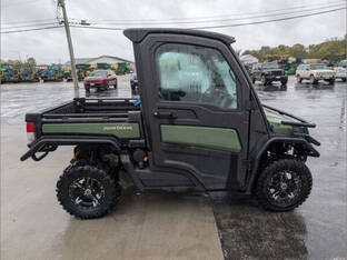 2022 John Deere GATOR XUV 835M
