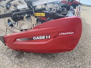 2025 MacDon Industries FD250