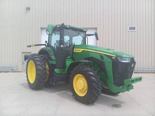 2024 John Deere 8R 250