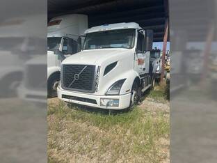 2019 Volvo VNR42T300