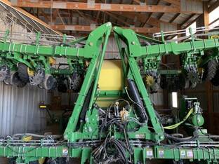 2023 John Deere 1725 CCS