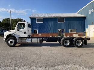 2016 Freightliner BUSINESS CLASS M2 106
