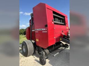 2017 Massey-Ferguson 2956