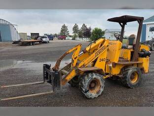 1998 NORTHWESTERN MOTOR CO SWINGER 240