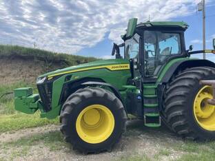 2023 John Deere 8R 410