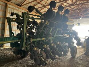 2011 John Deere 1790