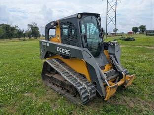 2016 John Deere 333E