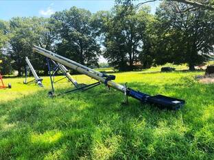 Harvest International T1036